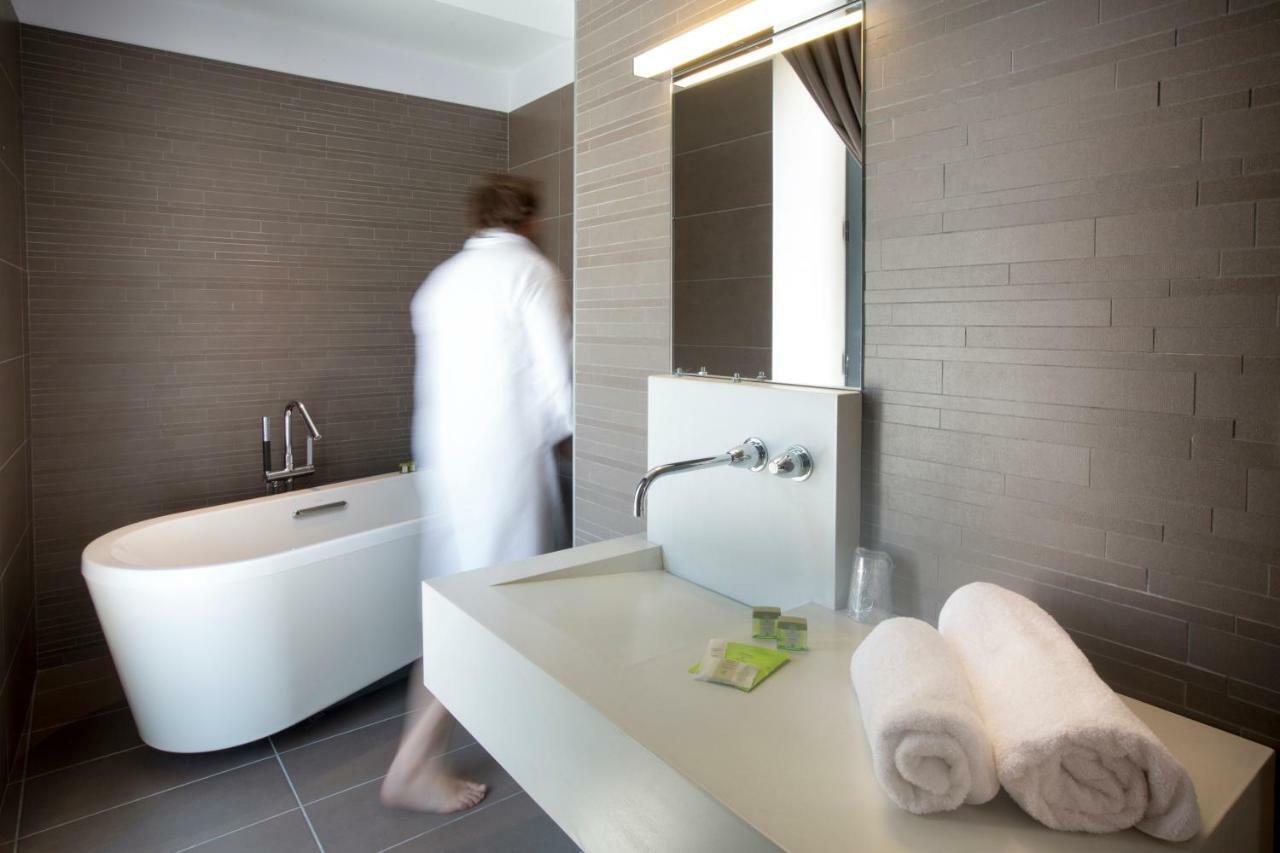 Appart'Hotel Les Fleurines By Urban Style Villefranche-de-Rouergue Exterior foto